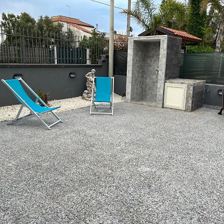 Baciati Dal Sole Apartment Катания Екстериор снимка