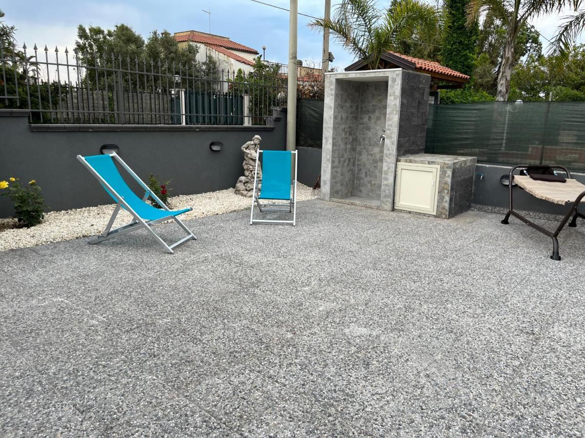 Baciati Dal Sole Apartment Катания Екстериор снимка