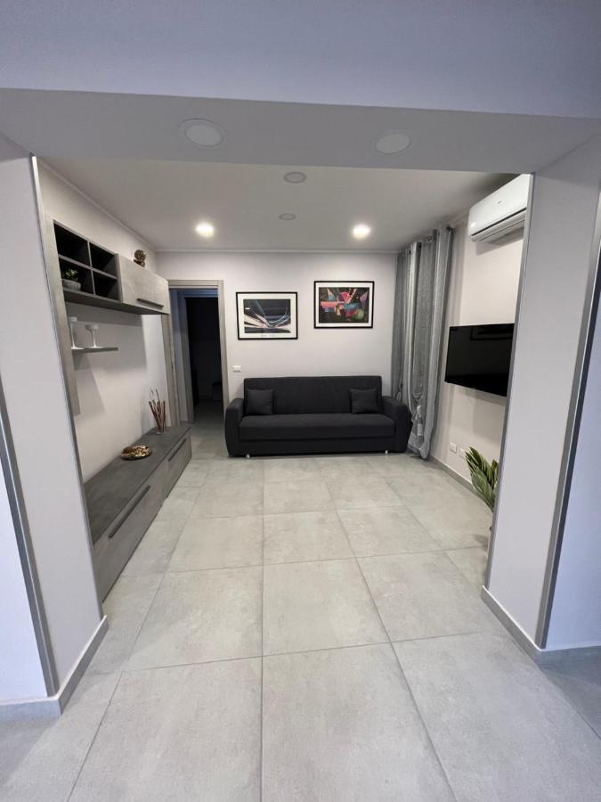 Baciati Dal Sole Apartment Катания Екстериор снимка